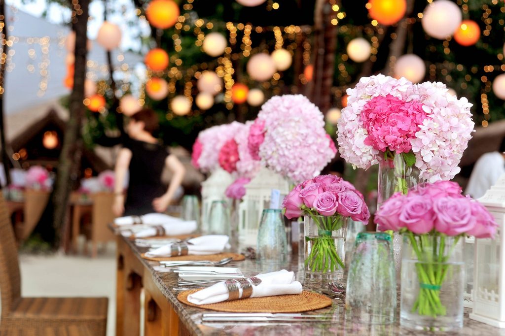 Table decorations of flowers for a wedding